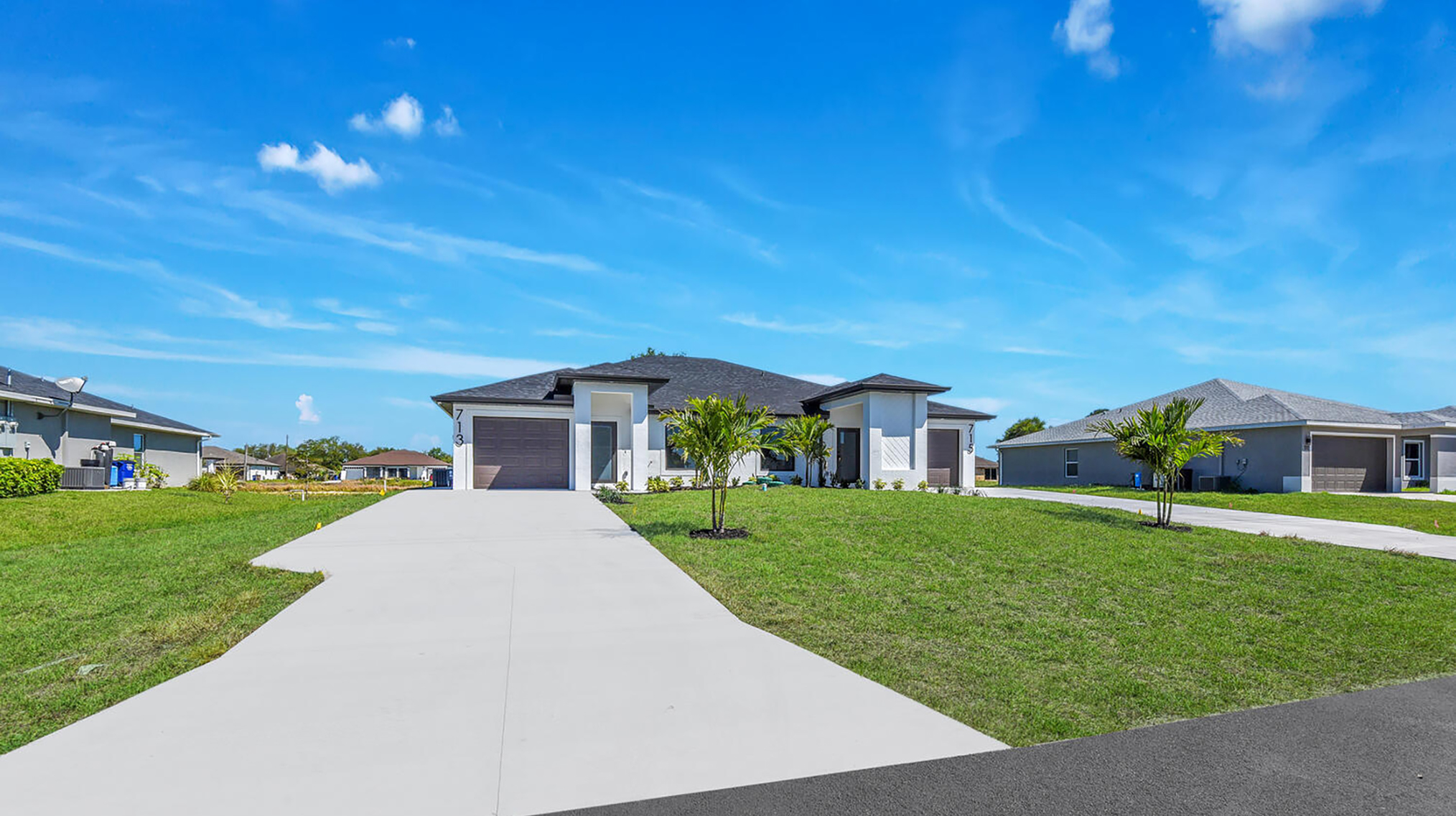 713715-Hightower-Ave-S-Lehigh-large-002-048-713-Long-Driveway-Attached-1499×1000-72dpi@2048x1137px